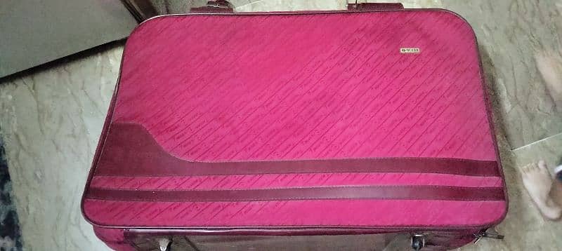 luggage bag big size. 1