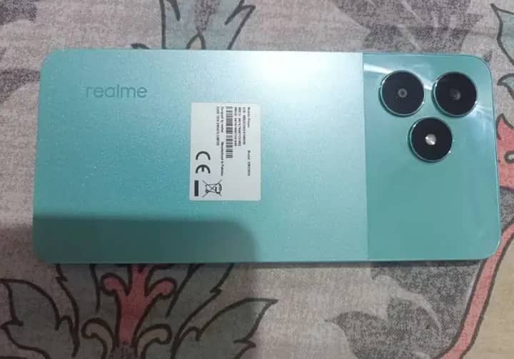 Realme c51 4/128 One month used 0