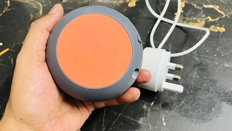google Home Mini mint Condition 1