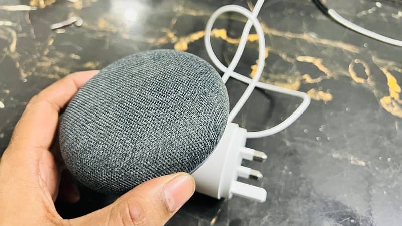 google Home Mini mint Condition 5