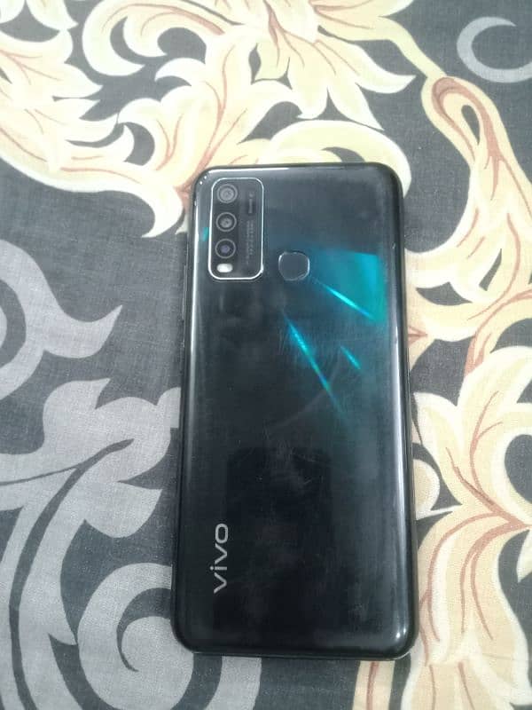 vivo y30 Ram 4+2 Rom 128 8