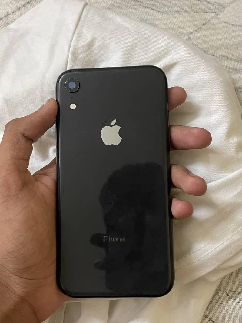 iPhone XR 0