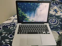 MacBook pro 2015 13 inch retina 8/256