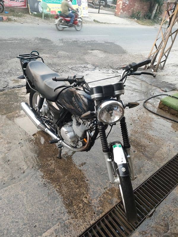 SUZUKI GS 150 SE, 1