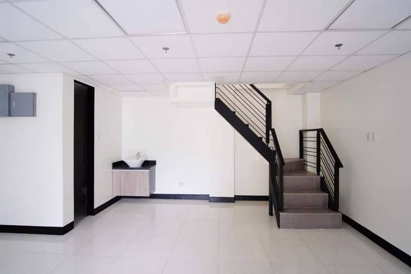 4 Marla ground floor + mezanine for rent in dha phase 1 1