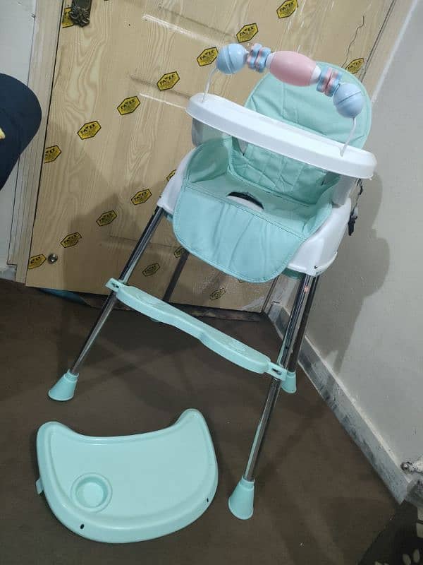 high chair for sale in best condition 0