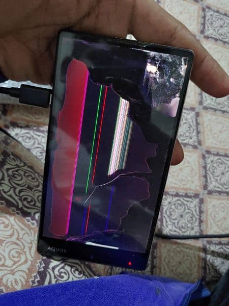 Sharp Aquos 405sh panel damage 1