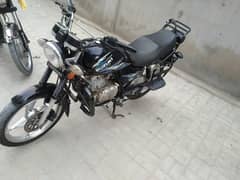 Suzuki GS 150