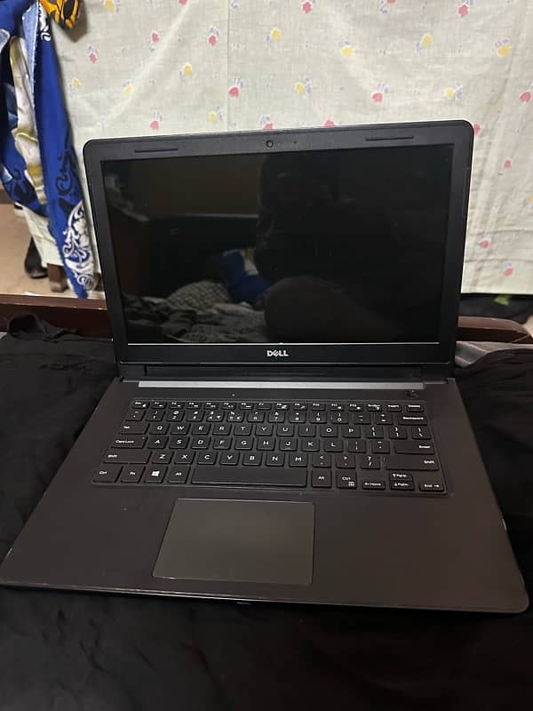 Dell Laptop Core i7 (7th Gen) 1