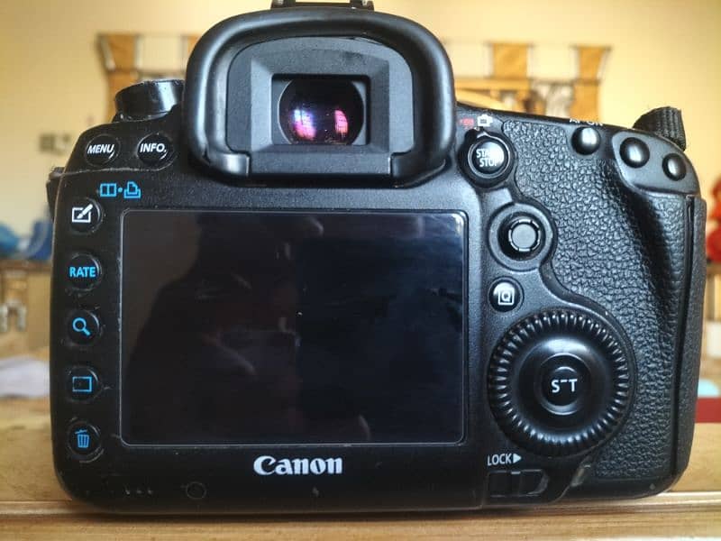 Canon 5D mark iii body 2