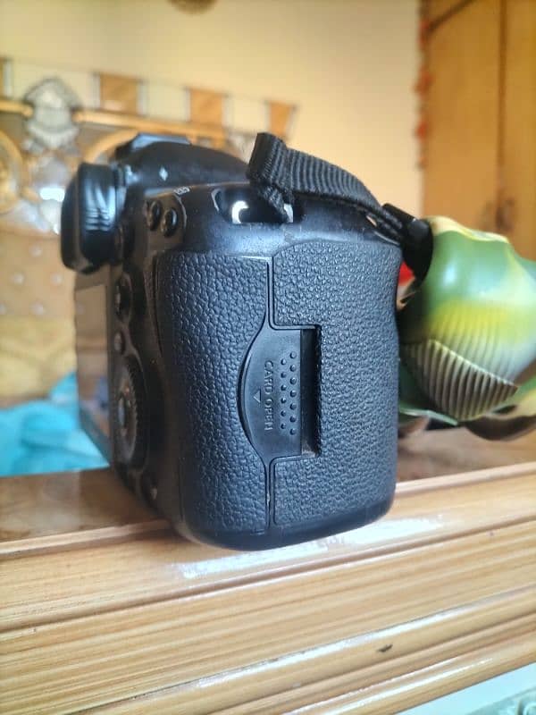 Canon 5D mark iii body 3