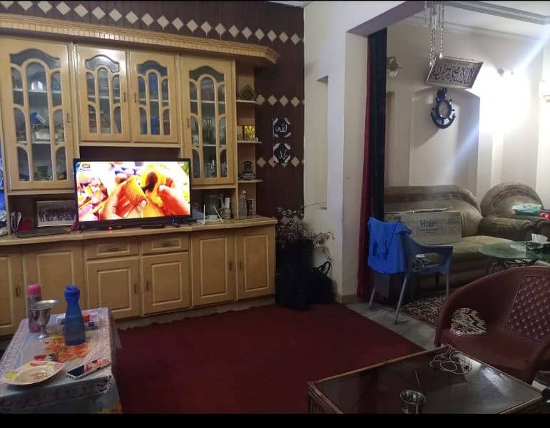 5 marla house for rent joher Town lahore 3