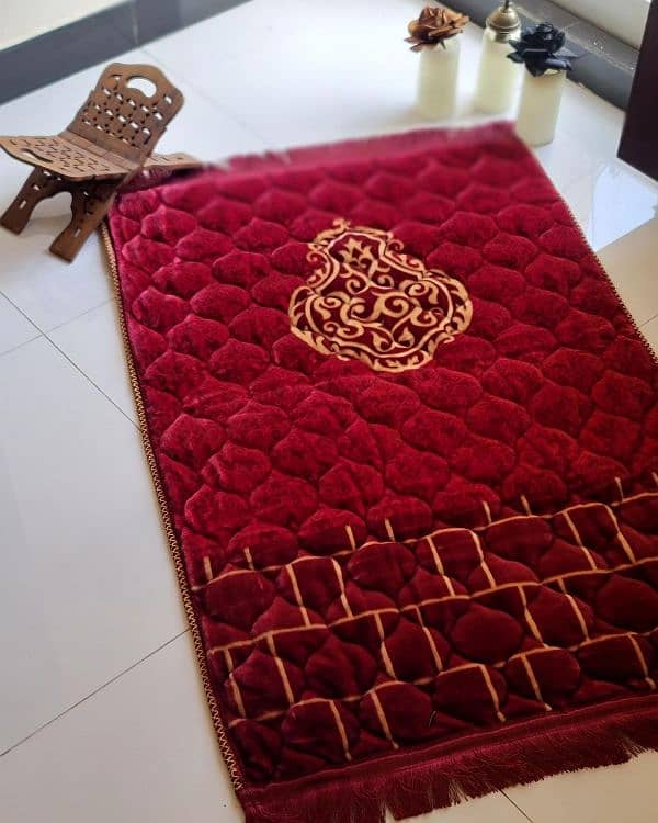 Prayer Mats Premium Orthopedic Foam Quilted Velvet Prayer Rug 0