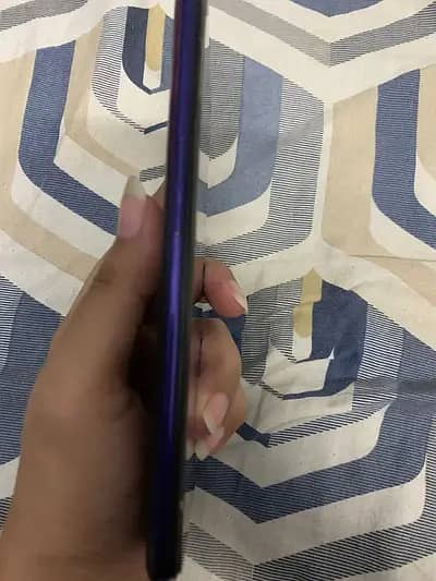 10/9 condition  Oppo f11 pro 4