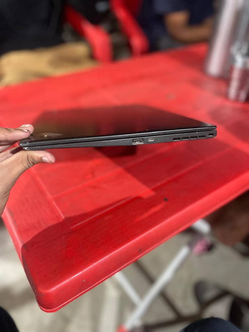 Lenovo X1 Carbon 5