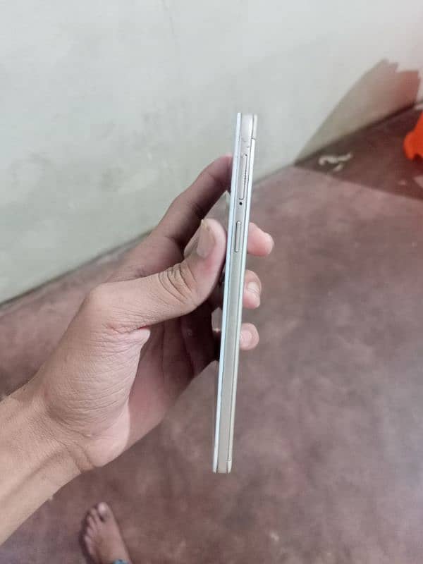 oppo f1s 4/32 4