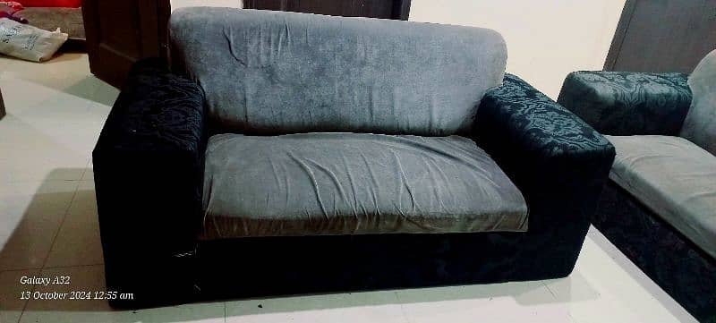 7 Seater Sofa for urgent sale 2