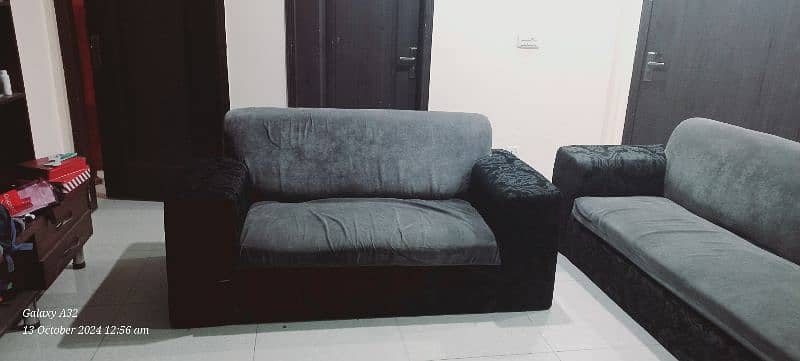 7 Seater Sofa for urgent sale 4