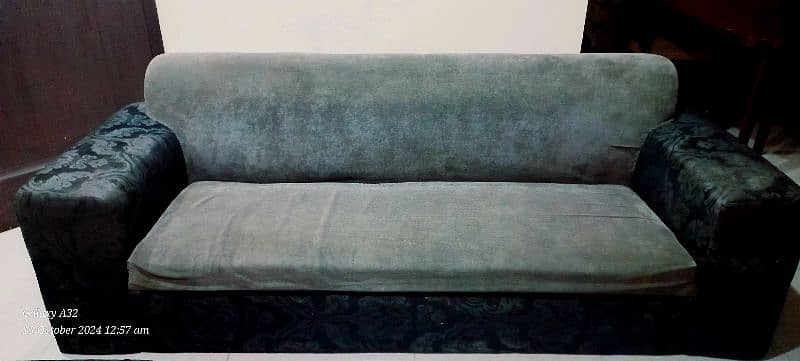 7 Seater Sofa for urgent sale 6