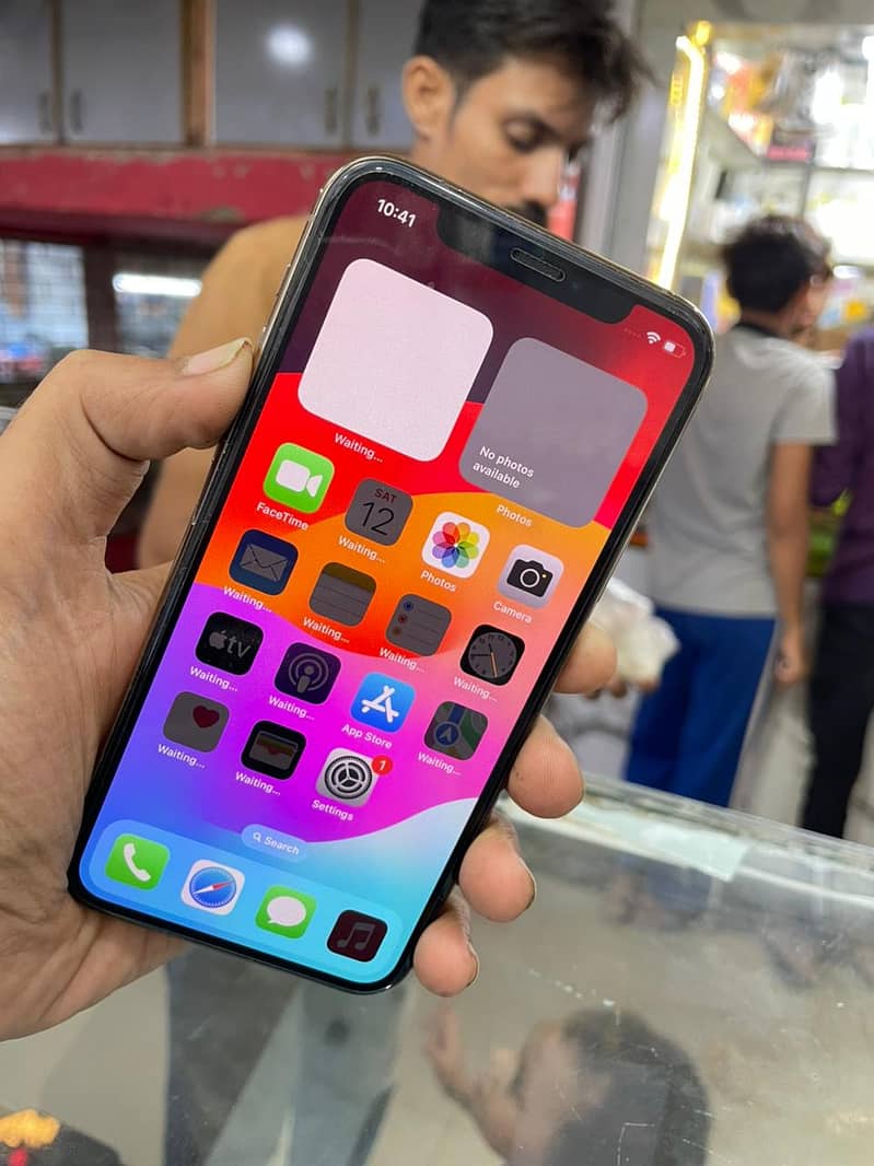 iPhone 11 Pro 256gb PTA Approved Water Pack 1