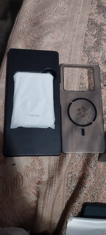 Infinix note 40 8