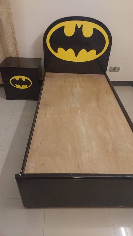 Single Bed (Batman Theme) with Side Table Rwp 1