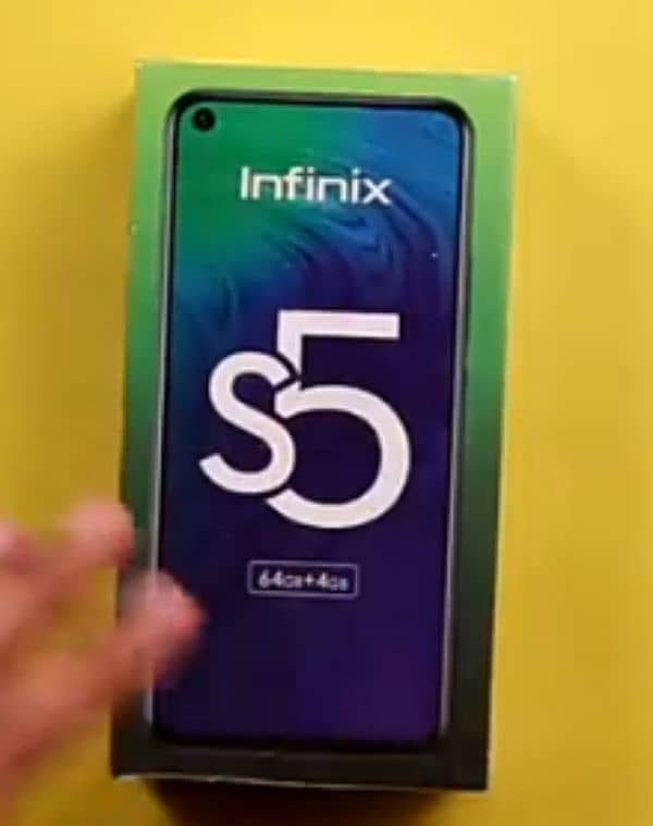 InfinixS5 1