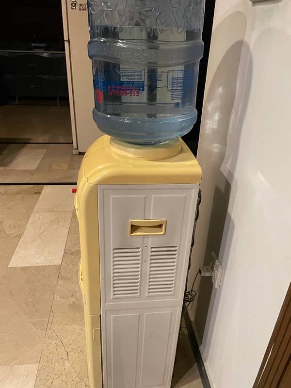 Water Dispenser 1