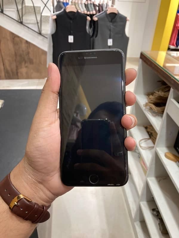 iPhone 7 plus 128gb 2