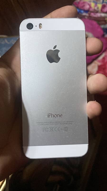 iPhone 5s pta approved 16 Gb 0