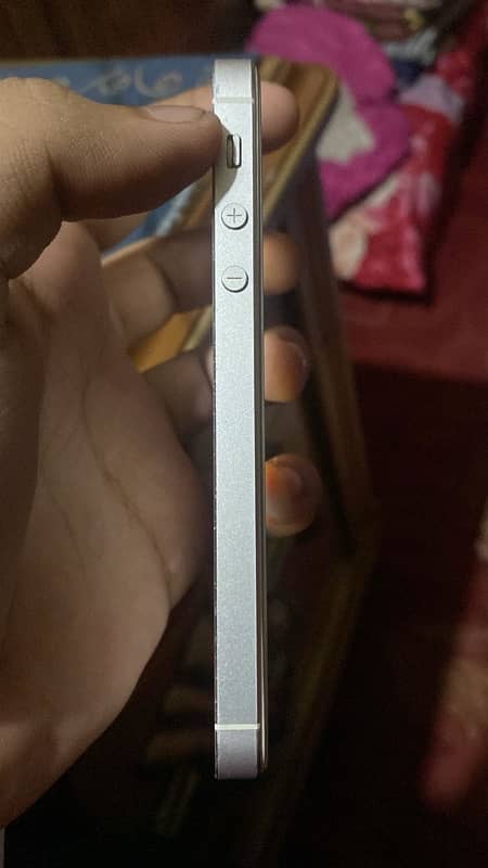 iPhone 5s pta approved 16 Gb 2