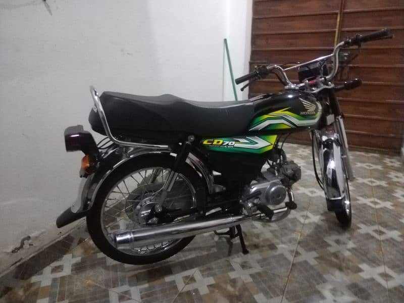 I am sell my Honda cd70 2023 4