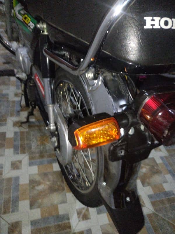 I am sell my Honda cd70 2023 6