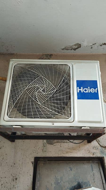 Haier 1 Ton Inverter AC 1