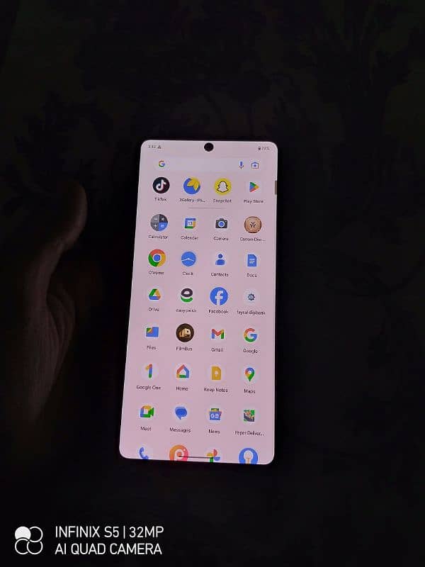 google pixel 7 pro ram 12 . GB  256 2