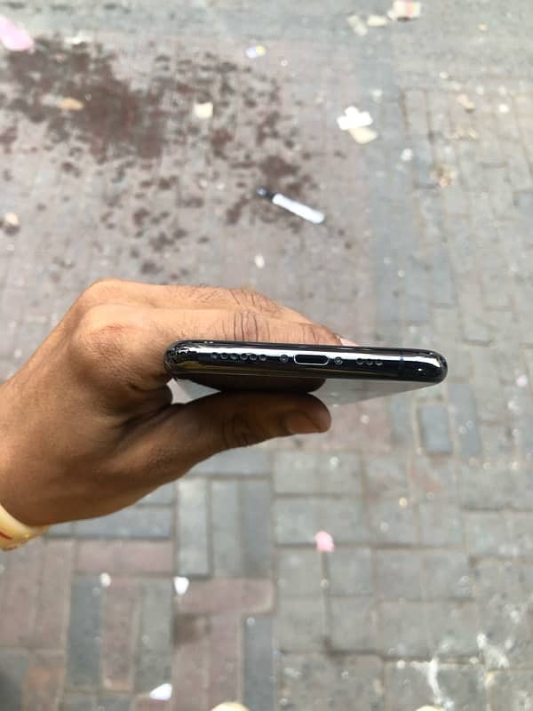 iphone 11pro 64gb FU non pta 64gb no exchange 2