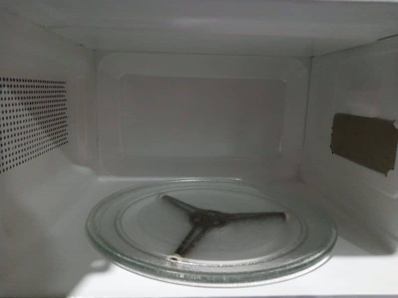 Dawlance microwave oven 2