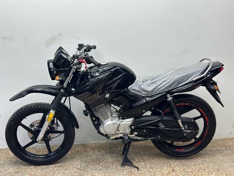 yamaha ybr125g 2018 model ( total orignal ) 1