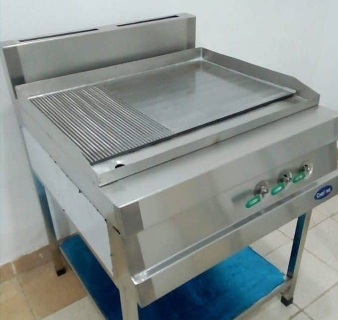 Commercial Counter, Hotplate, & Soup Warmer 3