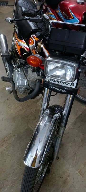 Honda 125 2022 lush condition urgent sale 1