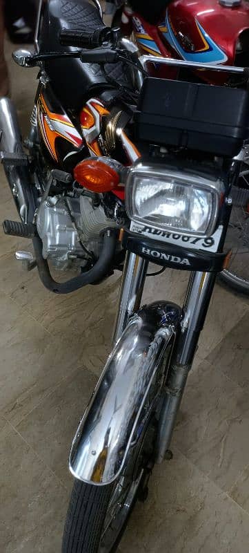 Honda 125 2022 lush condition urgent sale 3