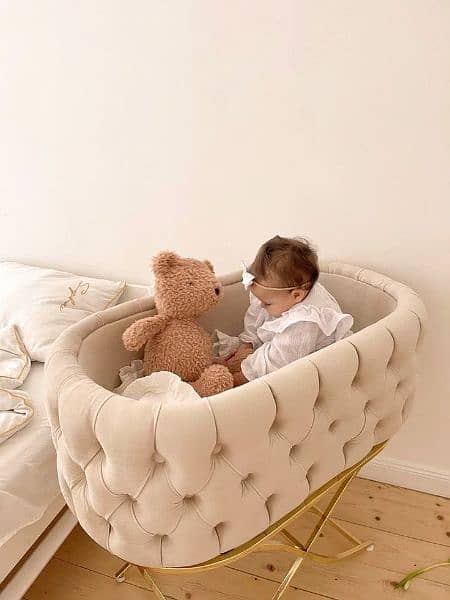 Bassinet/baby cot/ baby bed/ Kids Cot/ Kids/ Baby 9