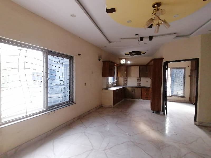 Corner House For sale In Lalazaar Garden 0