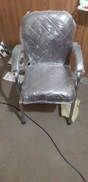 Comfortable Study Chair / Computer chair/ visitor chair 3