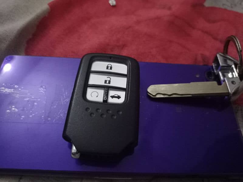 Honda civic 2016-2020 Genuine key + remote 4