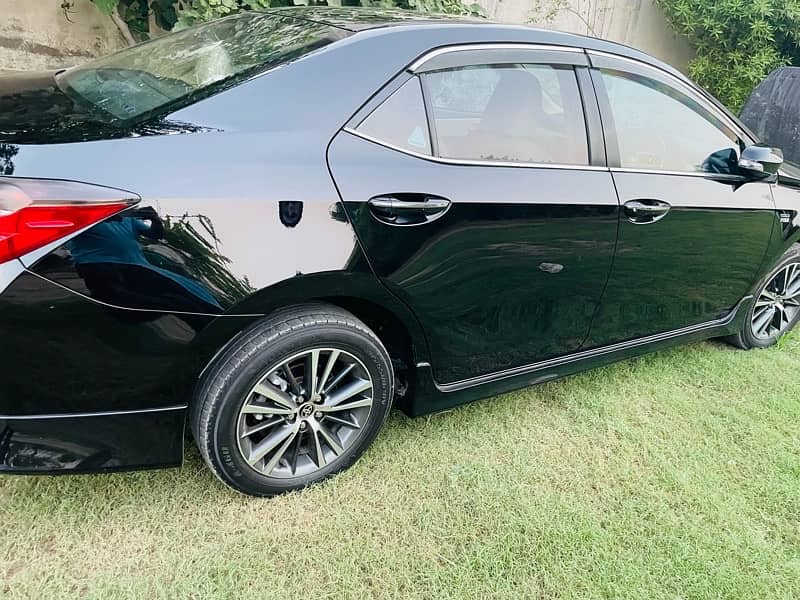 Toyota Altis Grande 2022 1