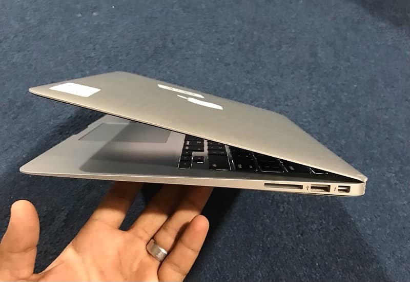 Apple MacBook Air 2017 4