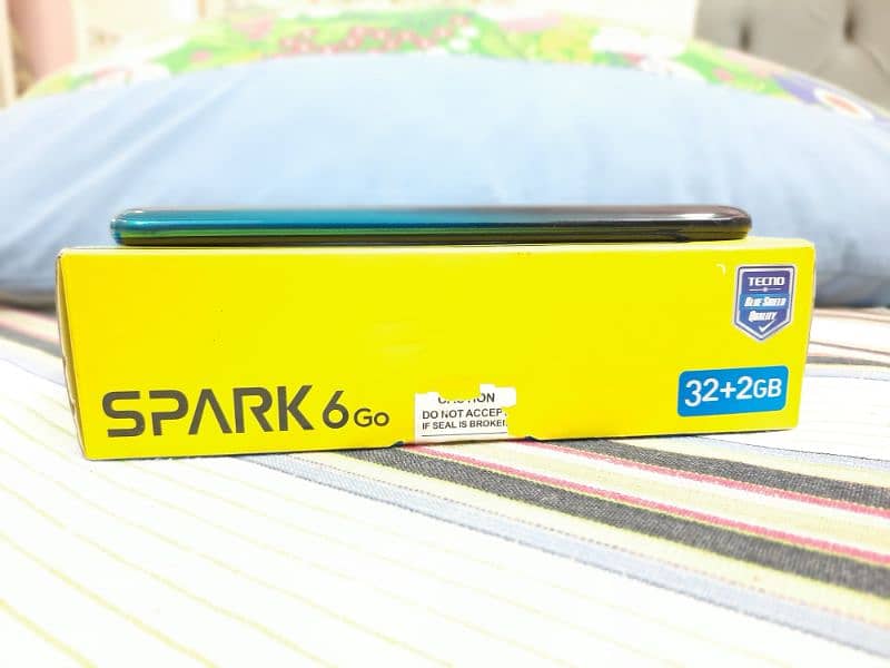 Tecno Spark 6 Go 2/32 With Box 4