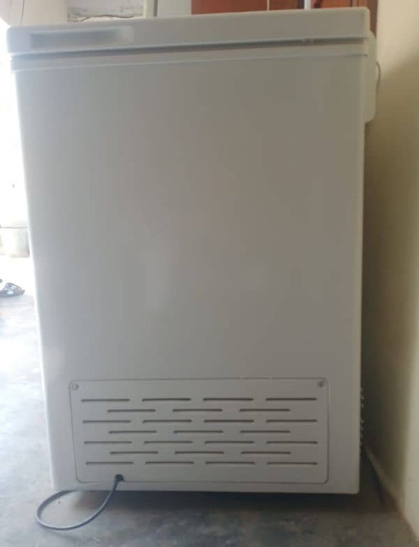 haier double door freezer and fridge 5