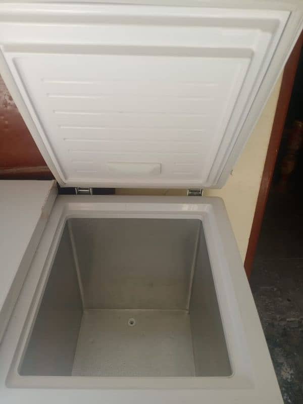 haier double door freezer and fridge 6